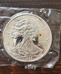 1986 Silver Walking Liberty 1 Troy Pound. 999 Fine Silver Round in Mint Wrap